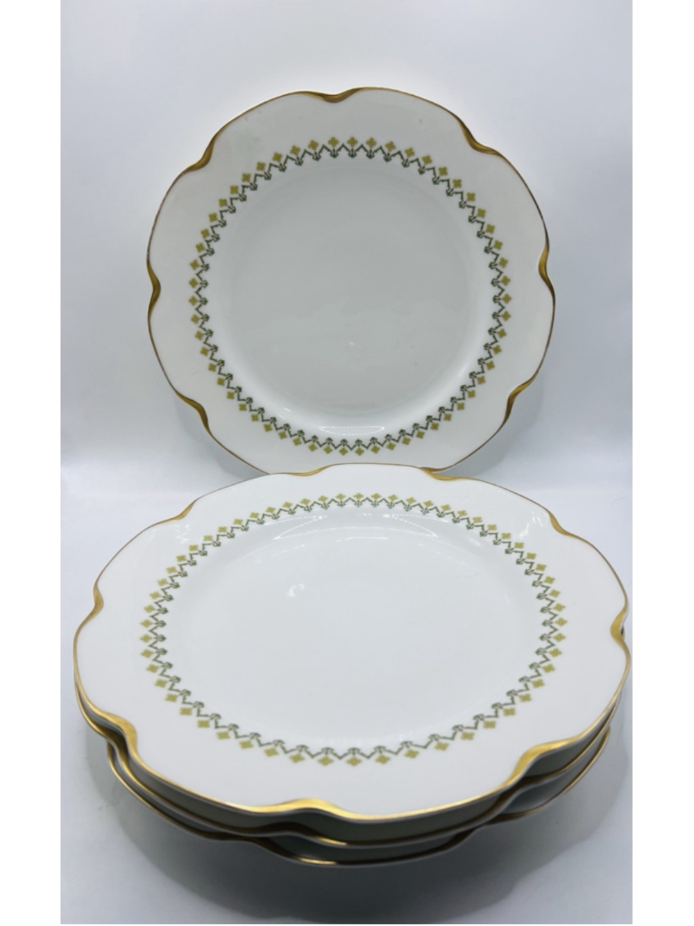 Haviland Limoges France Schleiger Plates Set of 4 Scroll Petal 9.5” Green Gold